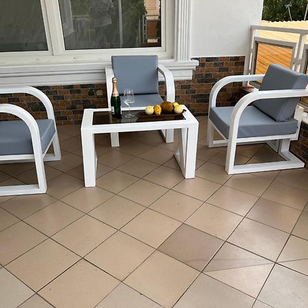 Appartement Altona Lome Luaran gambar
