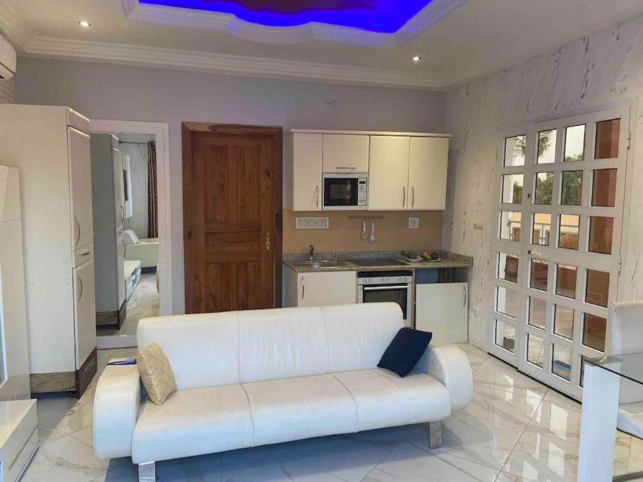 Appartement Altona Lome Luaran gambar