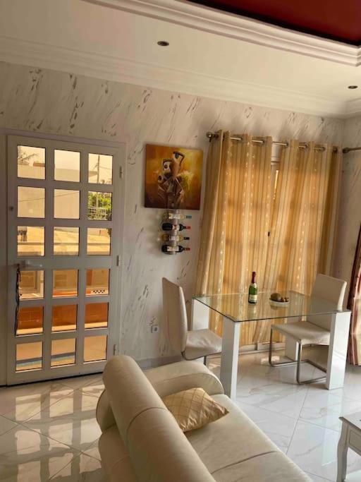 Appartement Altona Lome Luaran gambar