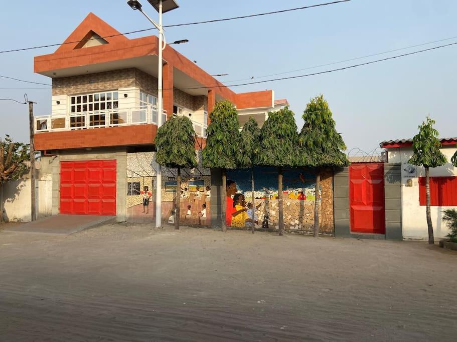 Appartement Altona Lome Luaran gambar