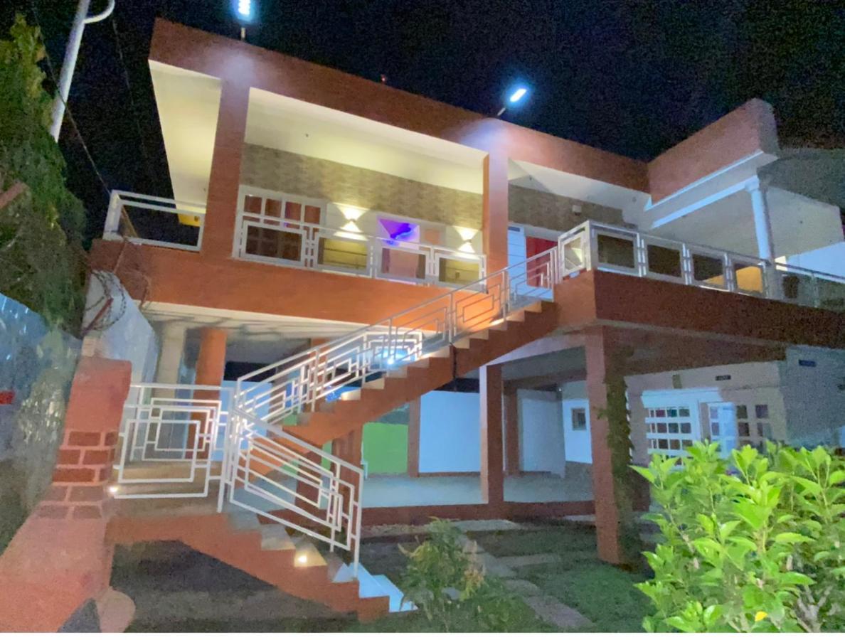 Appartement Altona Lome Luaran gambar