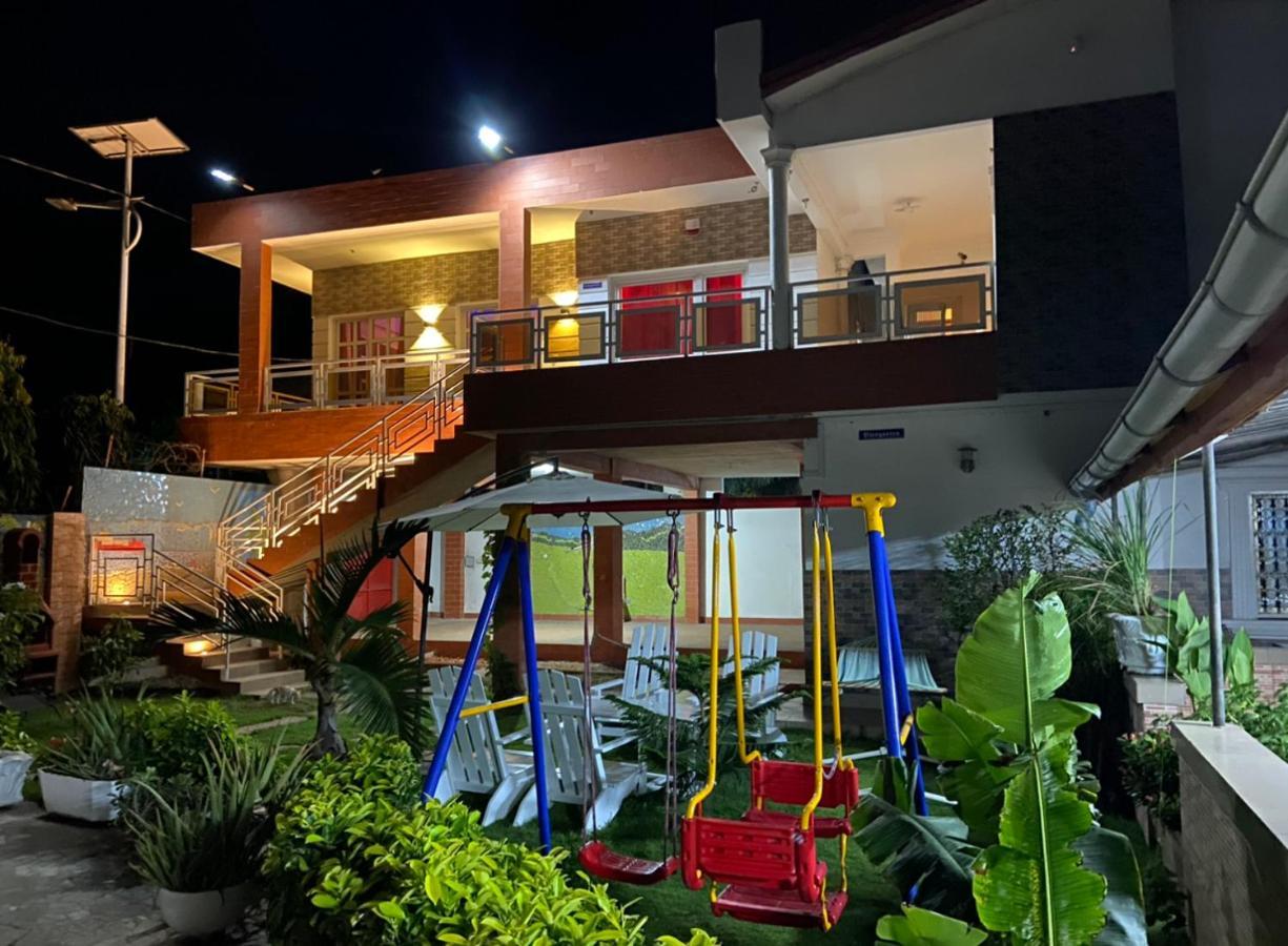 Appartement Altona Lome Luaran gambar