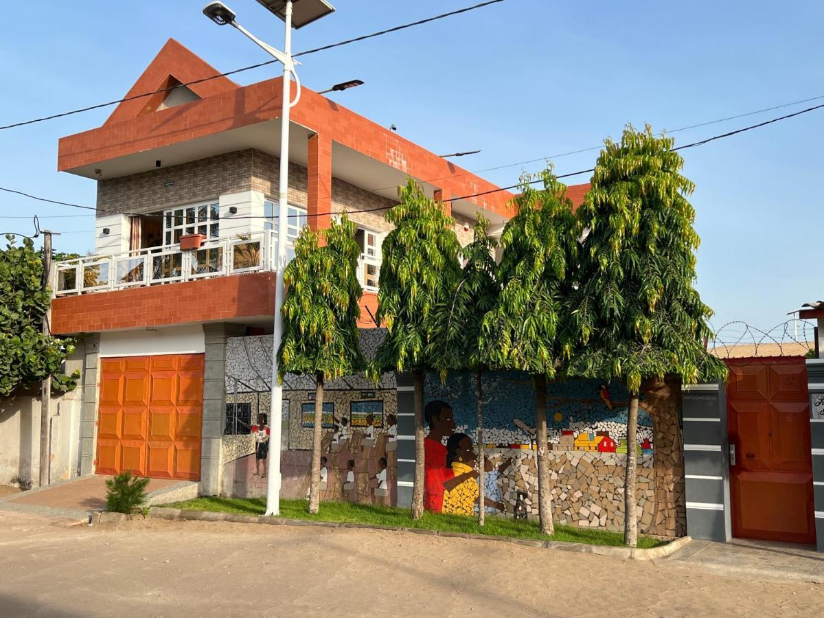 Appartement Altona Lome Luaran gambar
