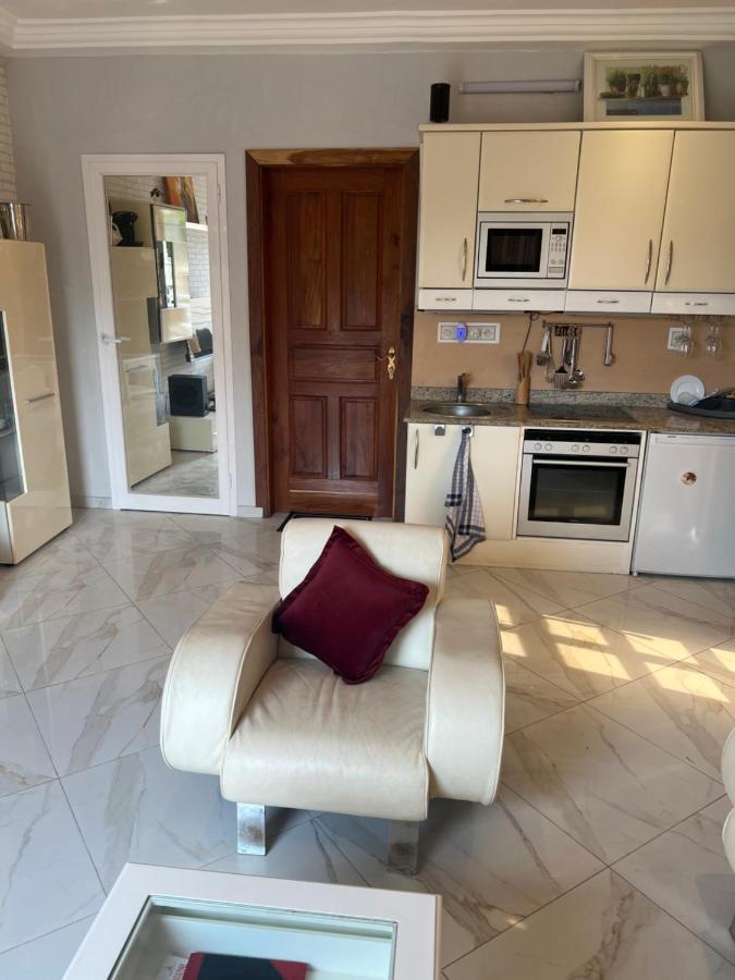 Appartement Altona Lome Luaran gambar